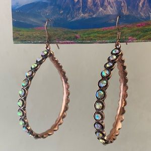 Beautiful Bling Dangle Earrings, Gold-Tone NWOT